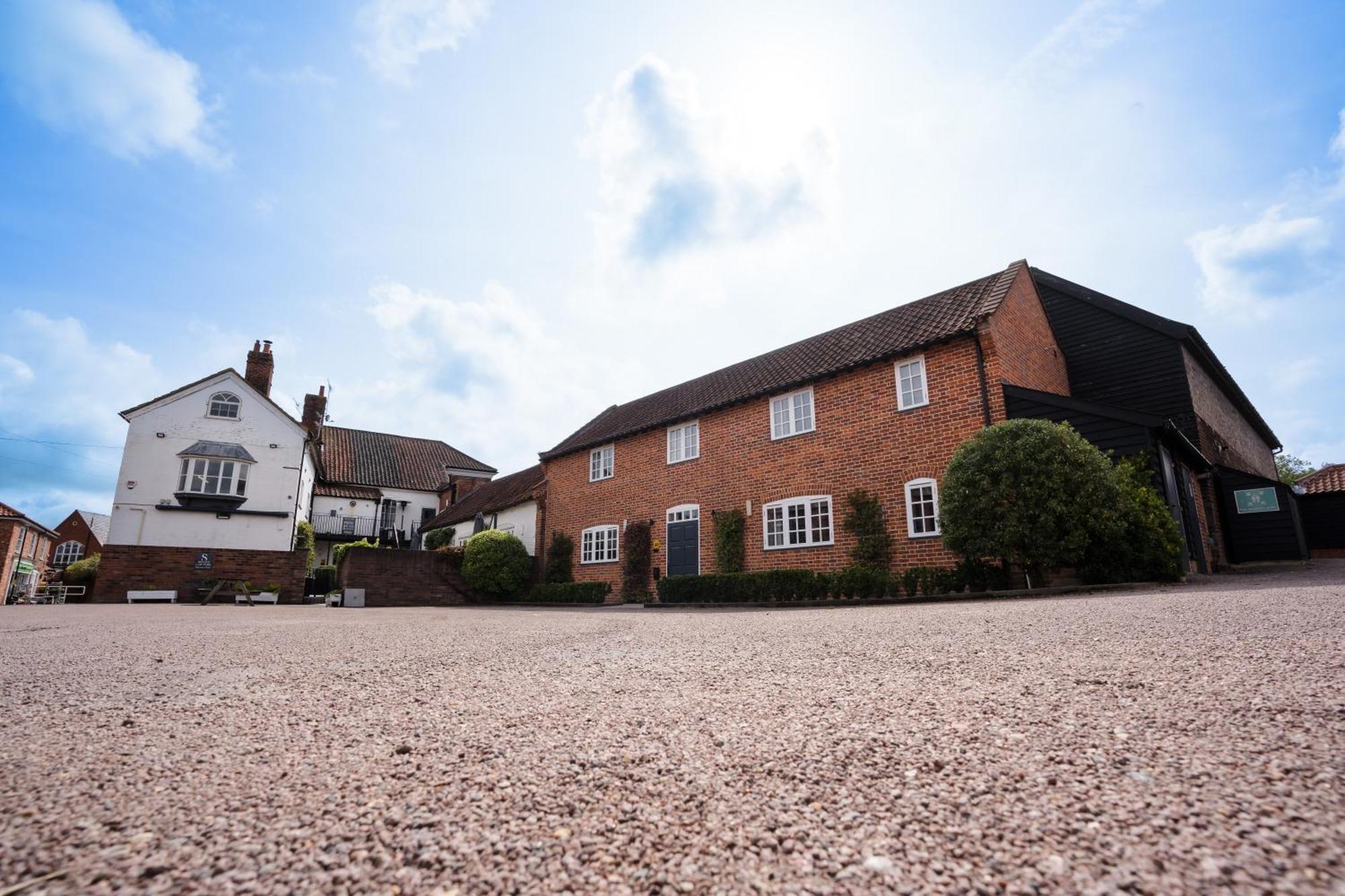 Bed and Breakfast The Loddon Swan Exteriér fotografie